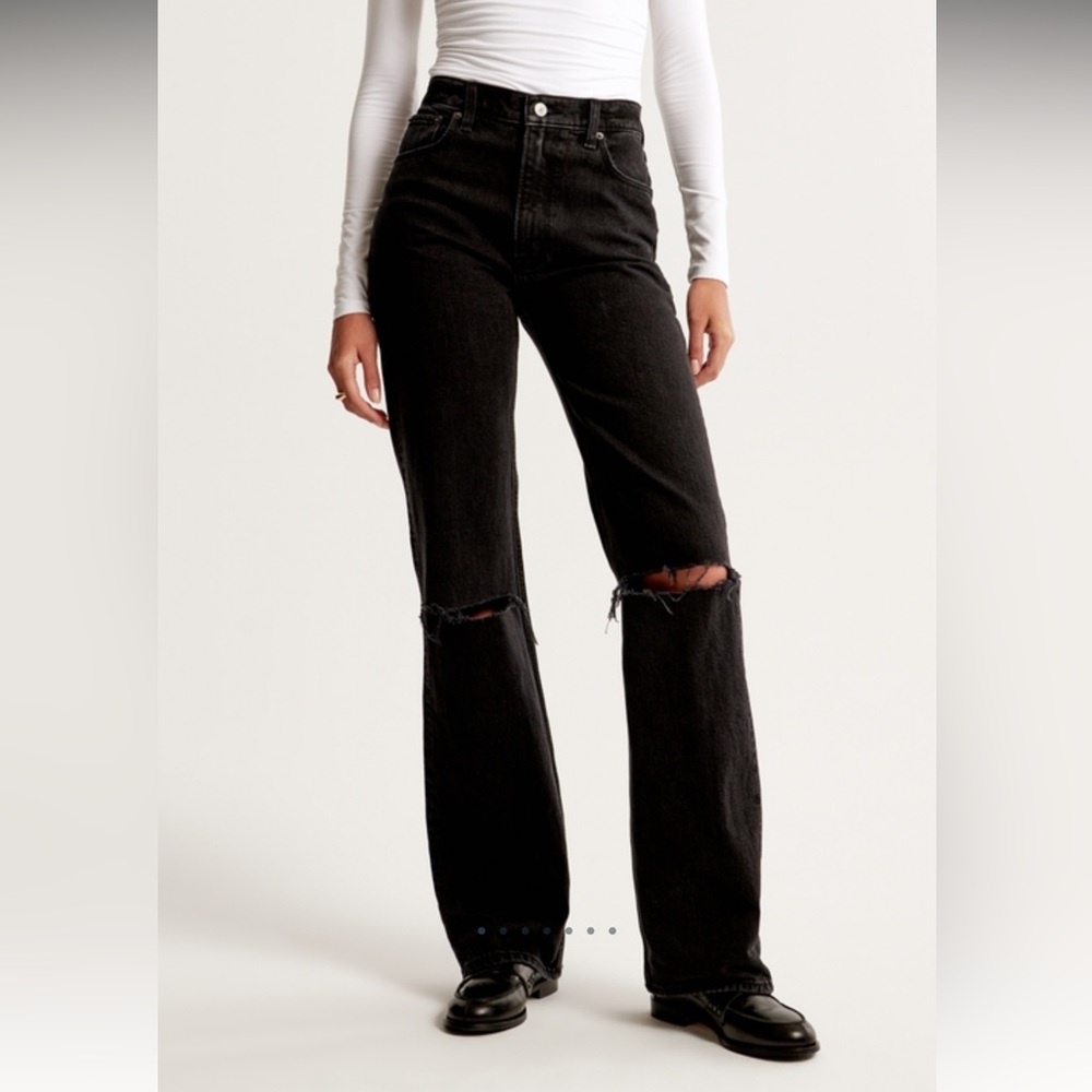 Abercrombie & Fitch The 90’s Straight Jean Ultra High Rise Curve Love